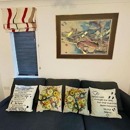 史云顿Orchid Cotswold Stone House别墅 外观 照片